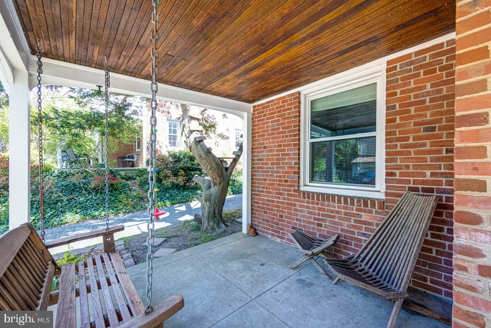 108 Hilltop Road Philadelphia, PA 19118 - Photo 3 of 26 Gallery Image 3
