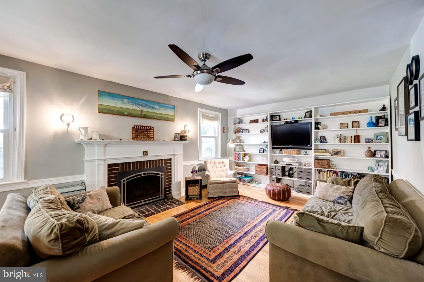 108 Hilltop Road Philadelphia, PA 19118 - Photo 4 of 26 Gallery Image 4