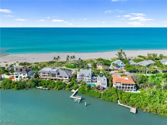 $3,250,000 | 17170 Captiva Drive, Captiva, FL 33924