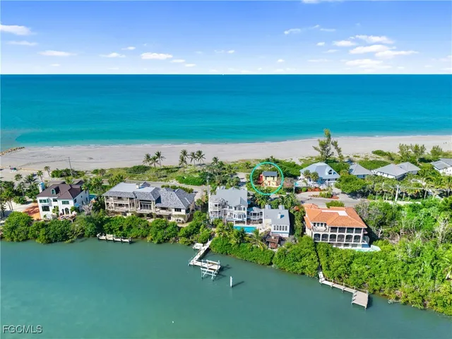 $3,250,000 | 17170 Captiva Drive, Captiva, FL 33924