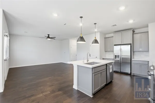 $3,200 | 5309 Jason Drive, Austin, TX 78723