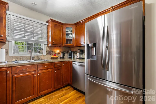 $389,500 | 104 Buck Shoals Circle, Hudson, NC 28638