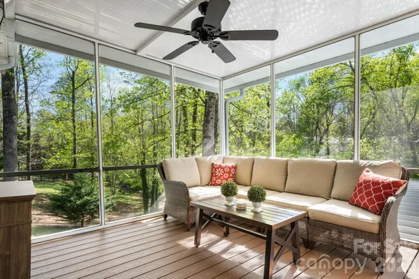 $389,500 | 104 Buck Shoals Circle, Hudson, NC 28638