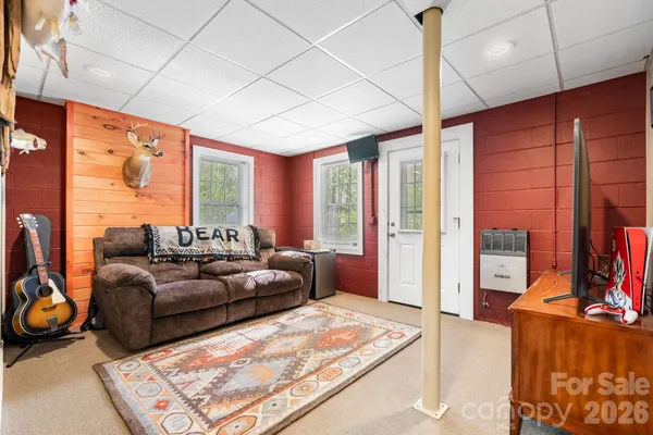 $389,500 | 104 Buck Shoals Circle, Hudson, NC 28638