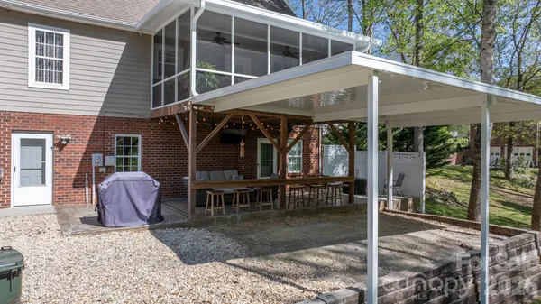 $389,500 | 104 Buck Shoals Circle, Hudson, NC 28638