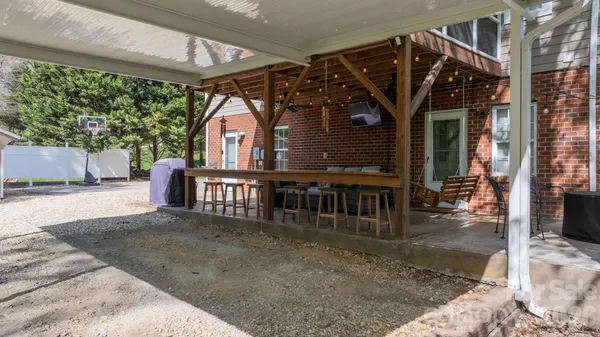 $389,500 | 104 Buck Shoals Circle, Hudson, NC 28638