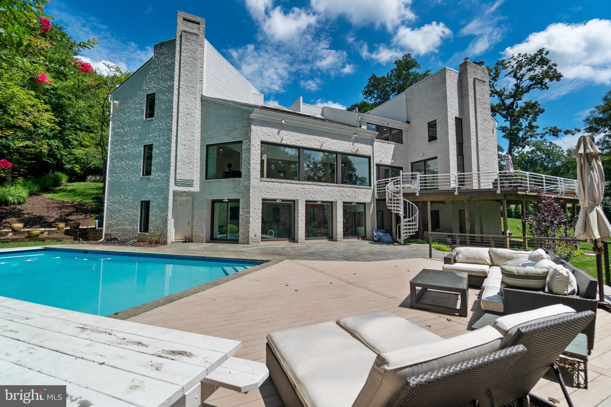 7545 Potomac Fall Road McLean, VA 22102 - Photo 48 of 56 Outdoor entertaining area