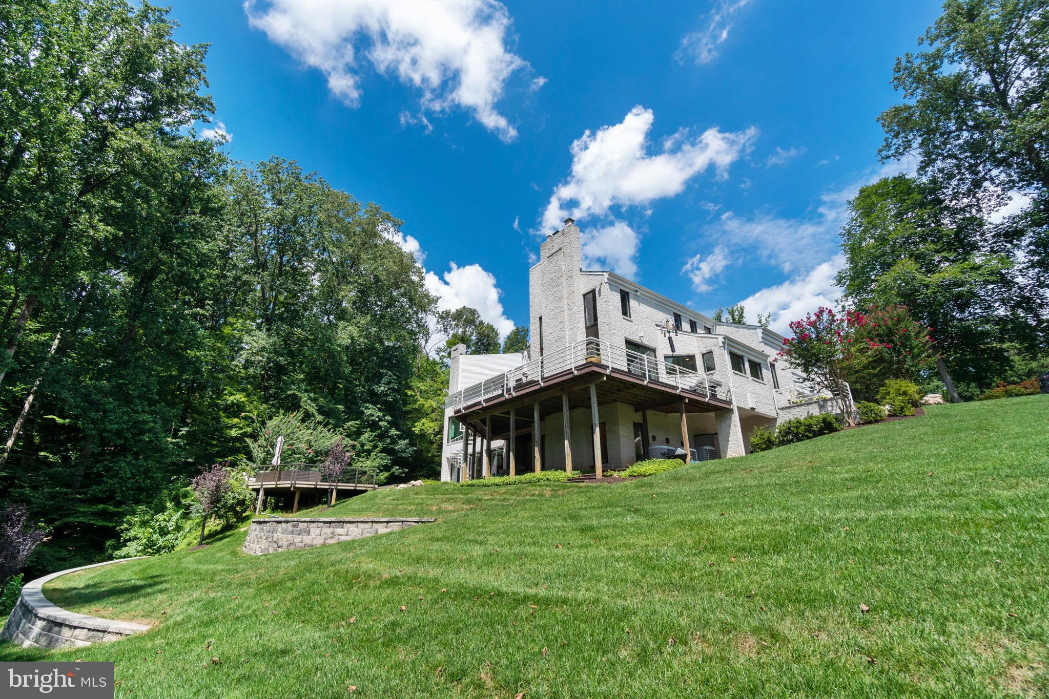 7545 Potomac Fall Road McLean, VA 22102 - Photo 55 of 56 Rear view of house & yard