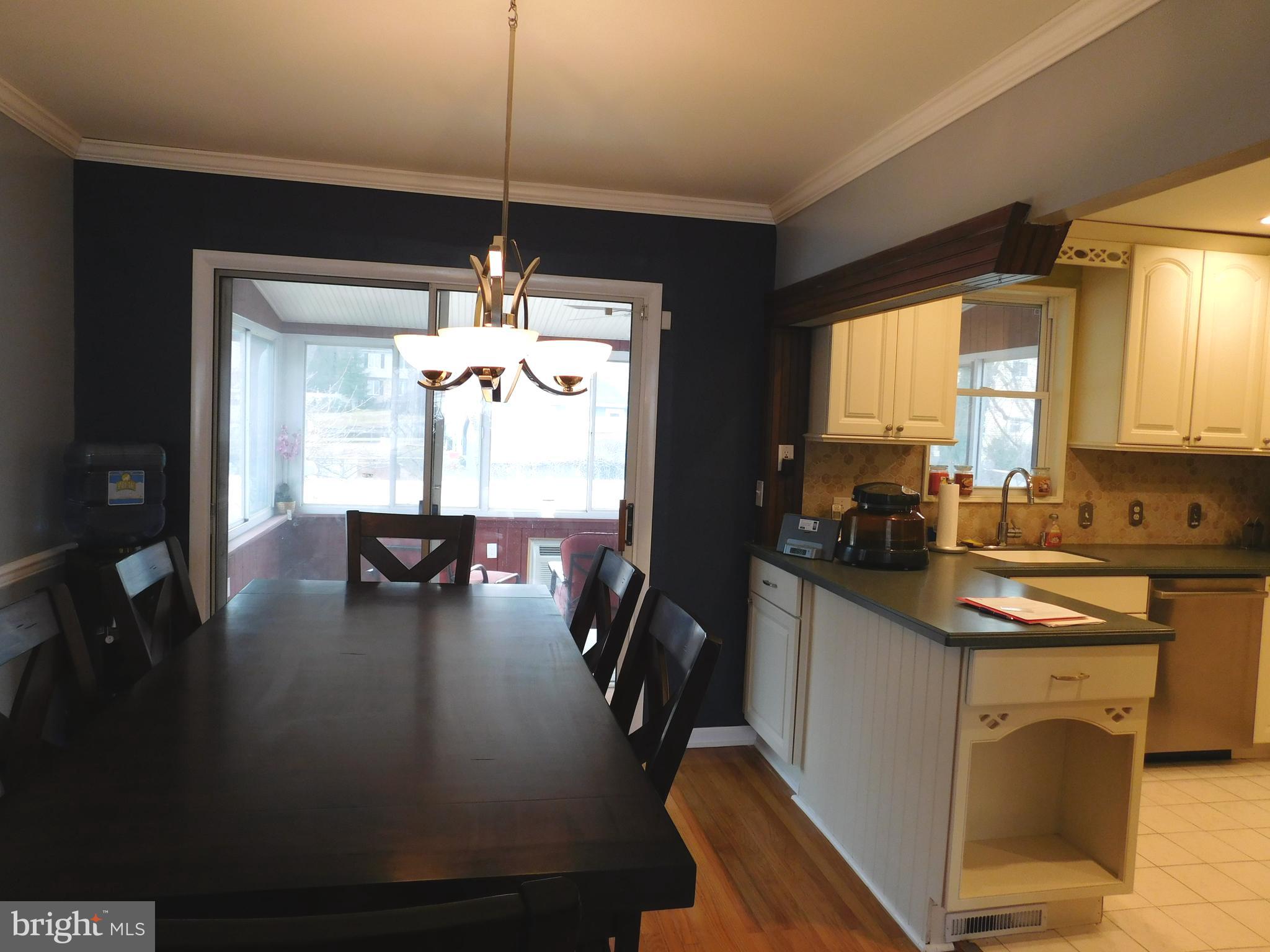 348 Independence Boulevard Lawnside, NJ 08045 - Photo 14 of 33 dining area view