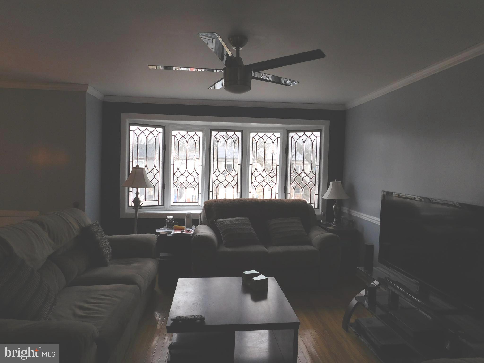 348 Independence Boulevard Lawnside, NJ 08045 - Photo 15 of 33 Living room