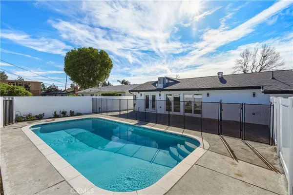 $4,350 | 22255 Wyandotte Street, Canoga Park, CA 91303