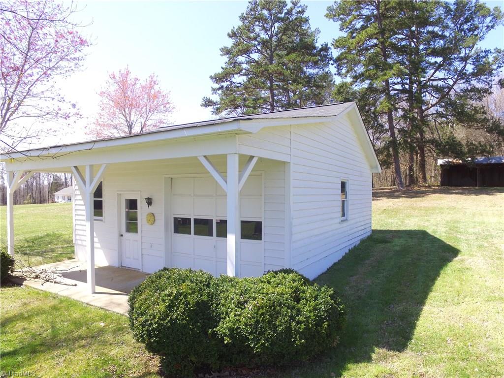 1119 Farmington Road Mocksville, NC 27028 - Photo 6 of 18 Gallery Image 6
