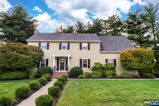 $874,900 | 3 Brandywine Road, Wayne, NJ 07470