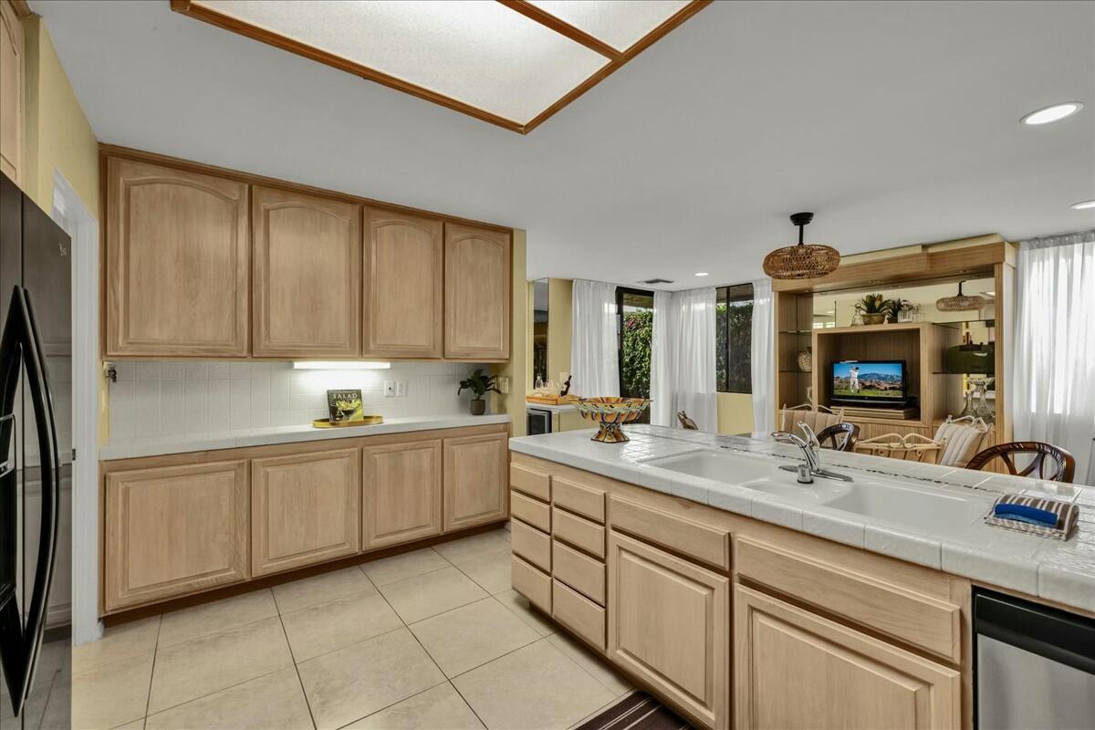 2 Cornell Drive Rancho Mirage, CA 92270 - Photo 19 of 53 tempImageEJvrl4