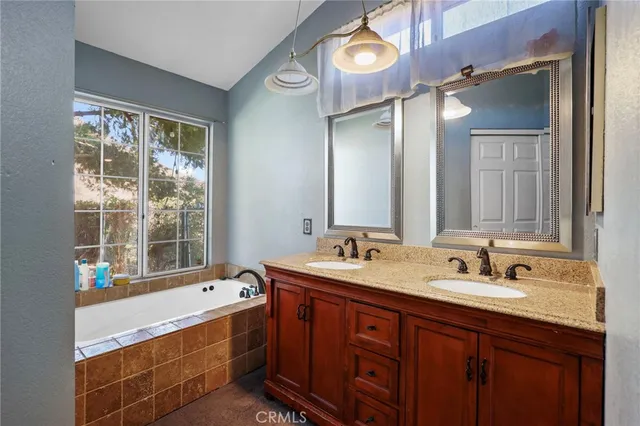 $524,900 | 20058 Rancherias Lane, Apple Valley, CA 92307