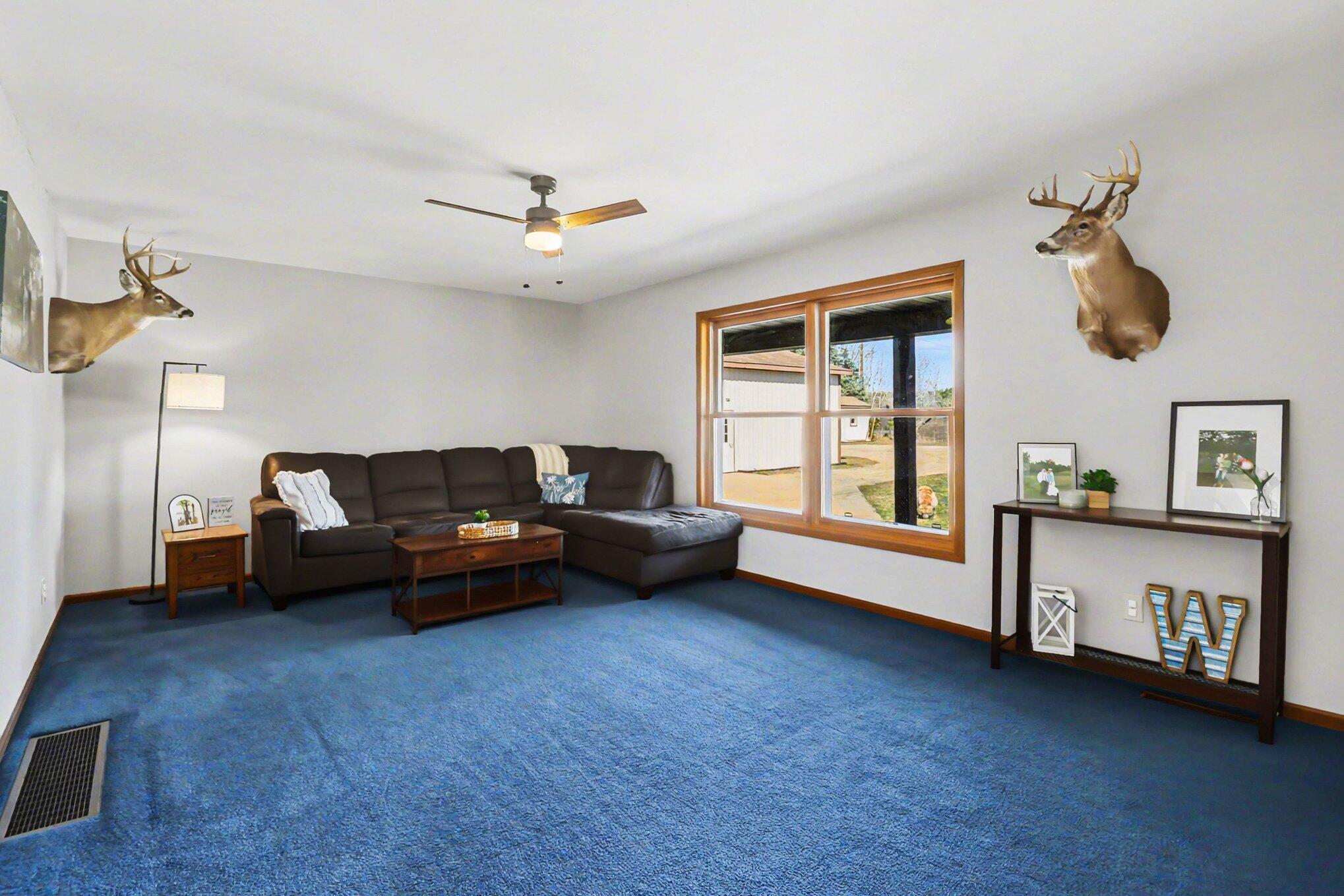 619 South Amber Road Scottville, MI 49454 - Photo 11 of 41 Living Room