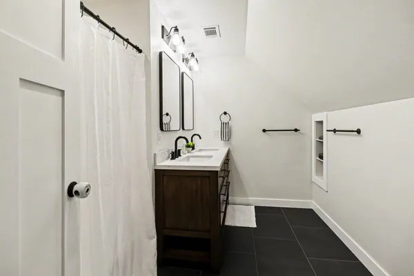 $515,000 | 619 South Amber Road, Scottville, MI 49454