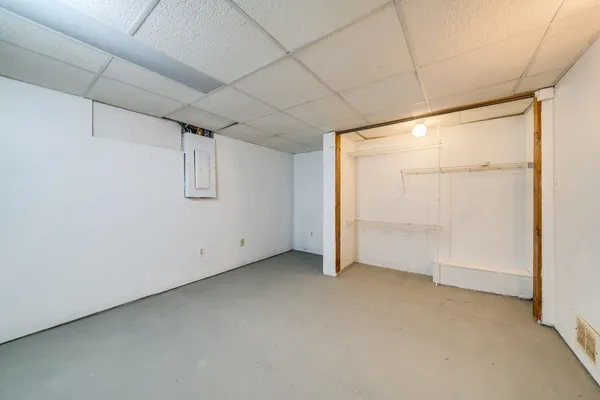 $215,000 | 1208 Whitney Boulevard, Belvidere, IL 61008