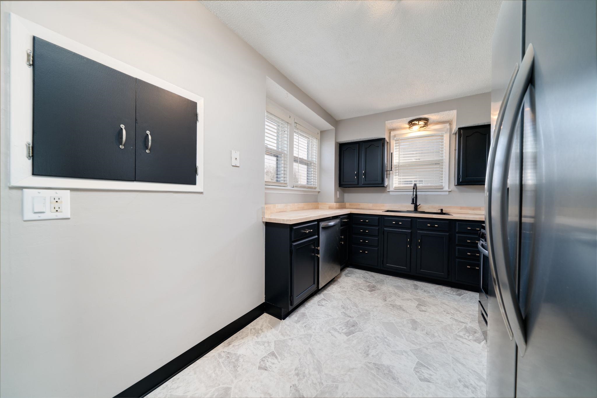 1208 Whitney Boulevard Belvidere, IL 61008 - Photo 8 of 34