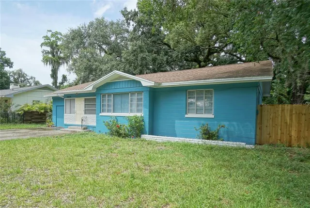$2,495 | 1424 East Park Circle, Tampa, FL 33604
