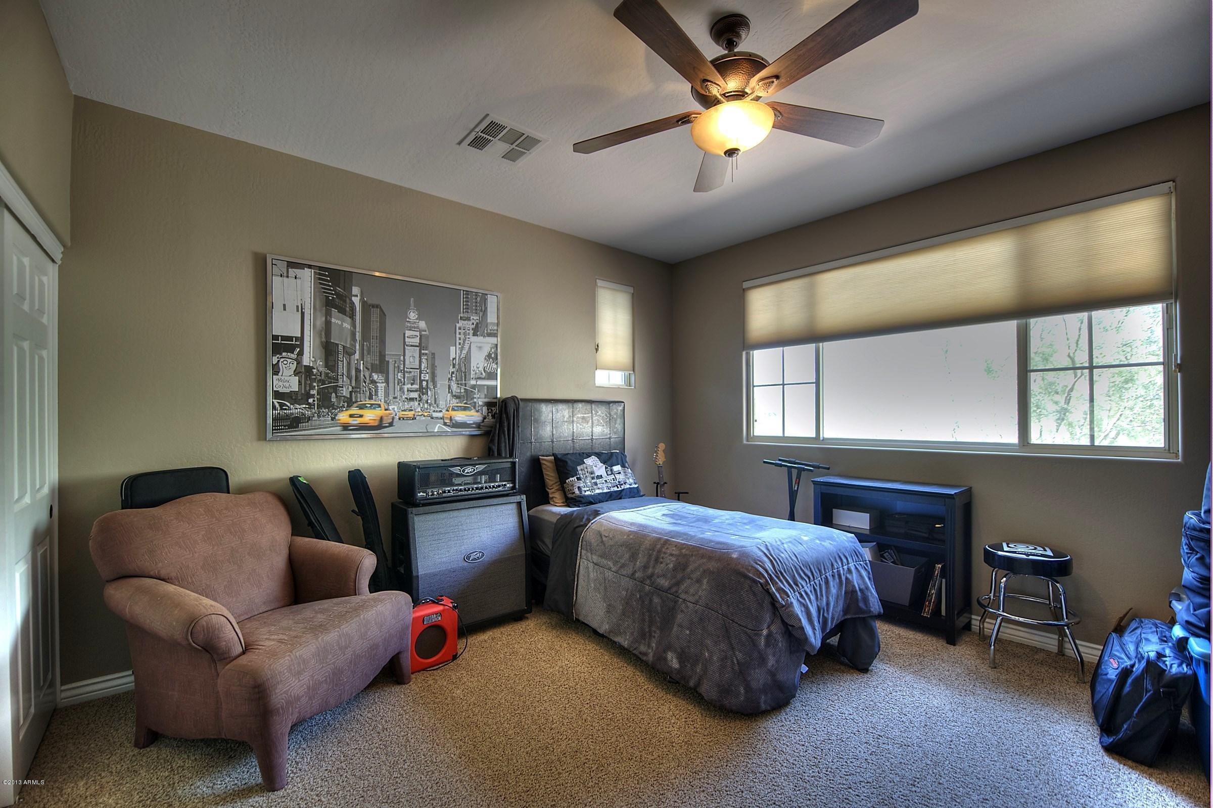 9702 East Mountain Spring Road Scottsdale, AZ 85255 - Photo 21 of 28 Great Guest Room