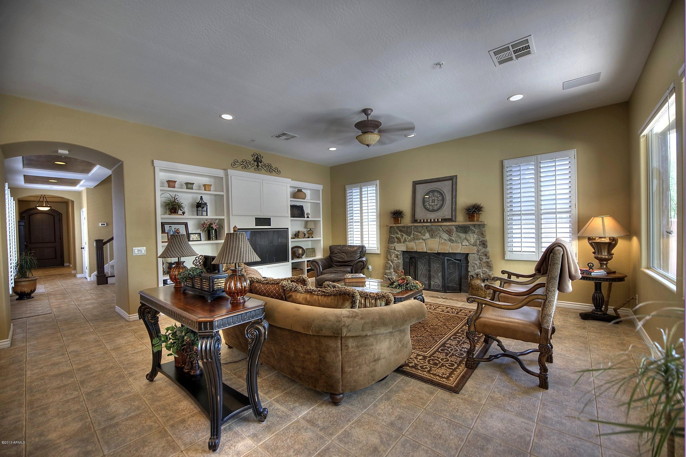 9702 East Mountain Spring Road Scottsdale, AZ 85255 - Photo 7 of 28 Fantastic Family Room