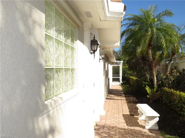 $2,800 | 3387 Cayman Lane, Naples, FL 34119