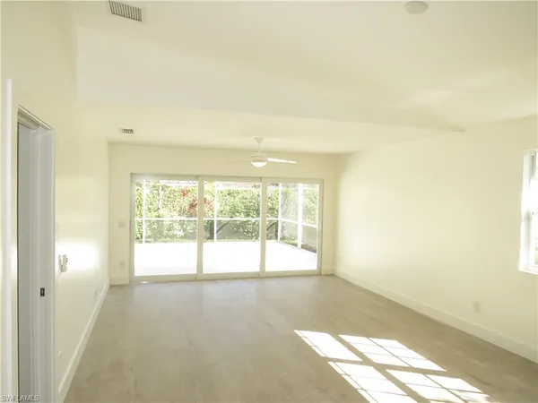 $2,800 | 3387 Cayman Lane, Naples, FL 34119