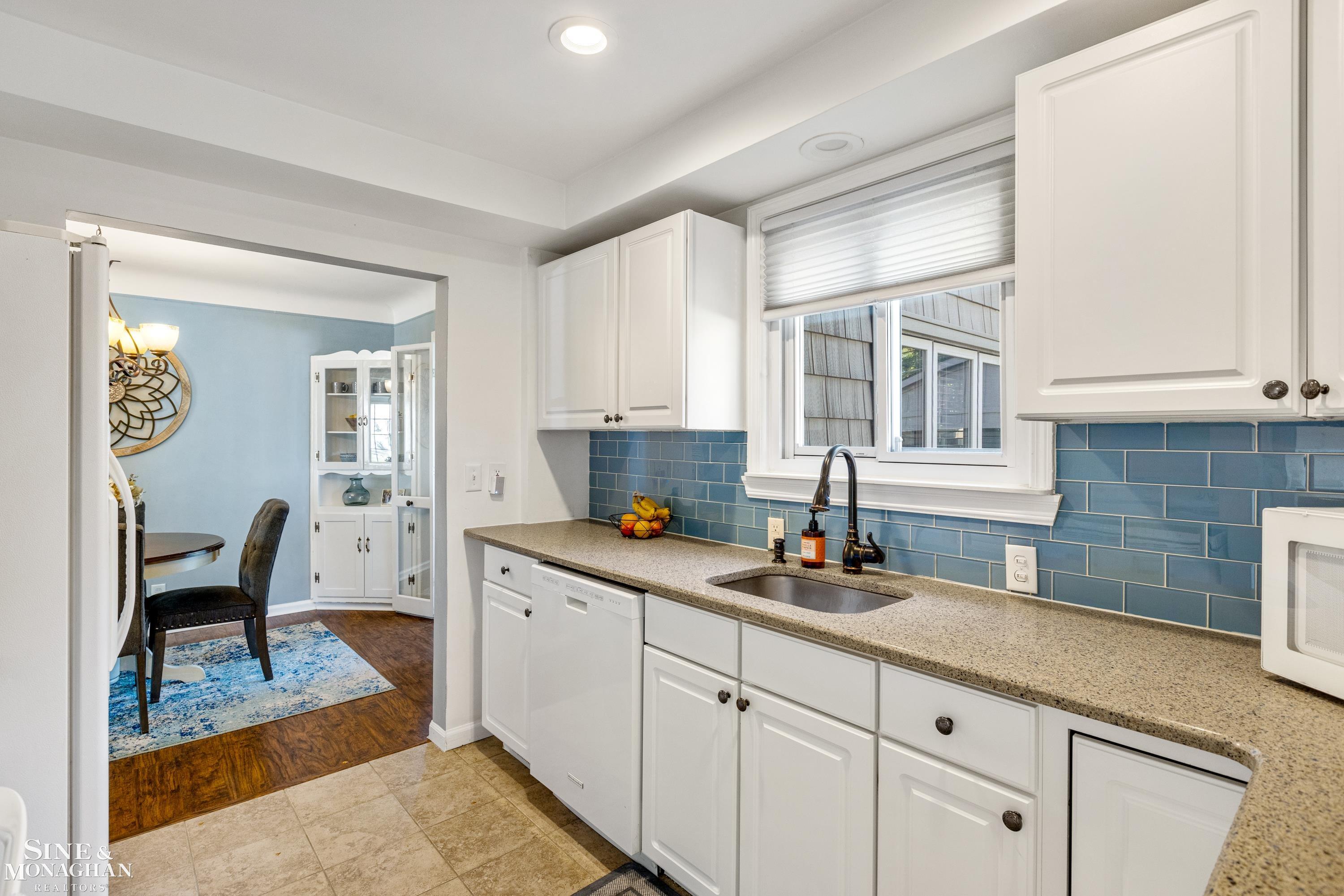 1535 Fairholme Road Grosse Pointe, MI 48236 - Photo 17 of 43 50160597-A744751B-70E2-4733-BDEF-B48503A1F413.JPG