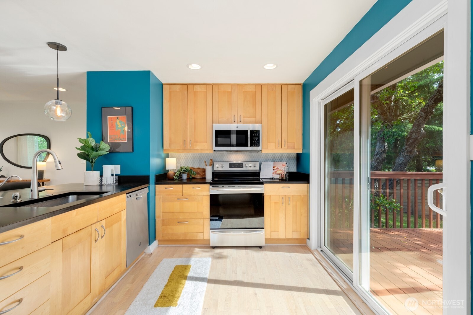 9348 32nd Avenue Southwest Seattle, WA 98126 - Photo 9 of 25