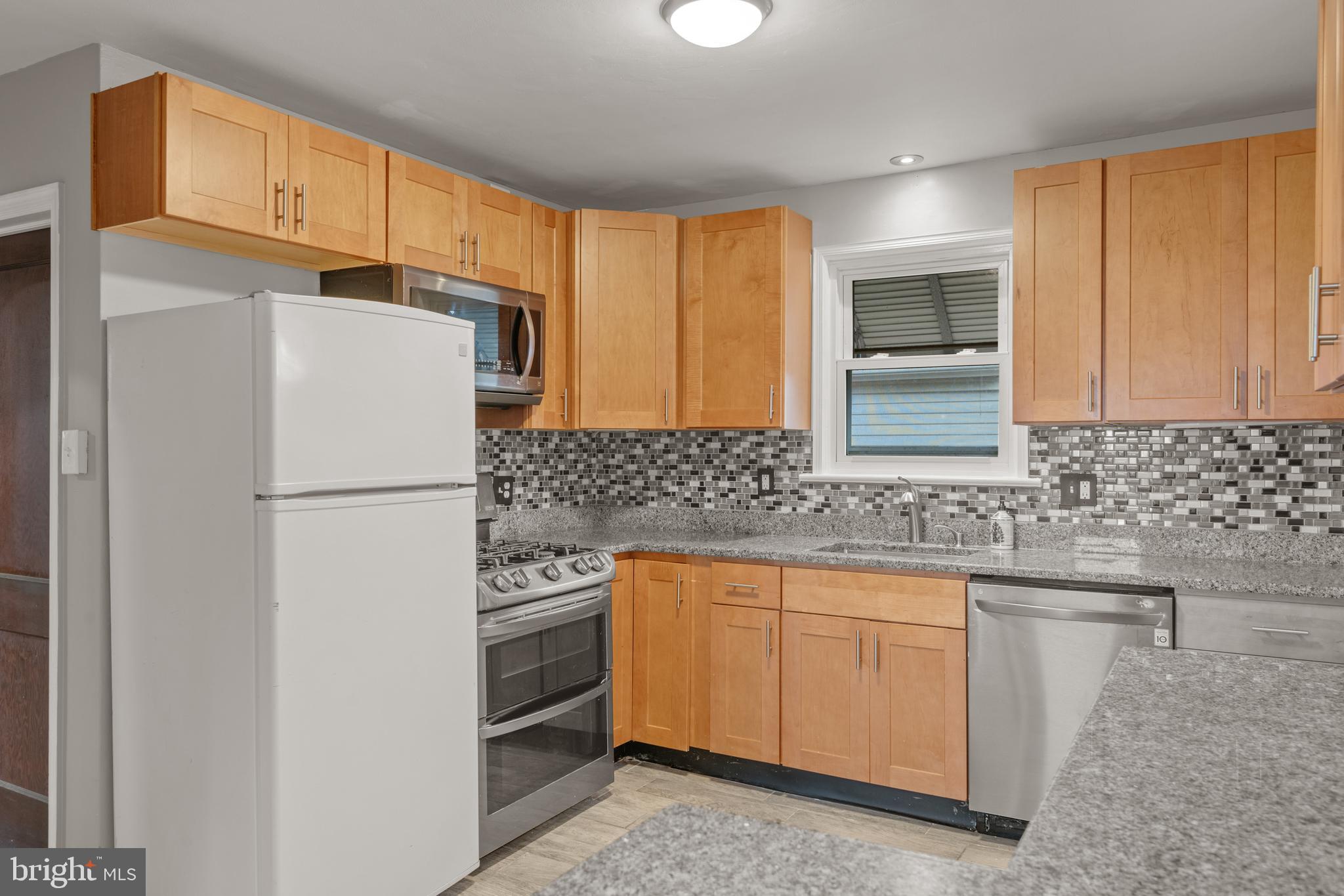 301 Greystone Road York, PA 17402 - Photo 13 of 38 Gallery Image 13