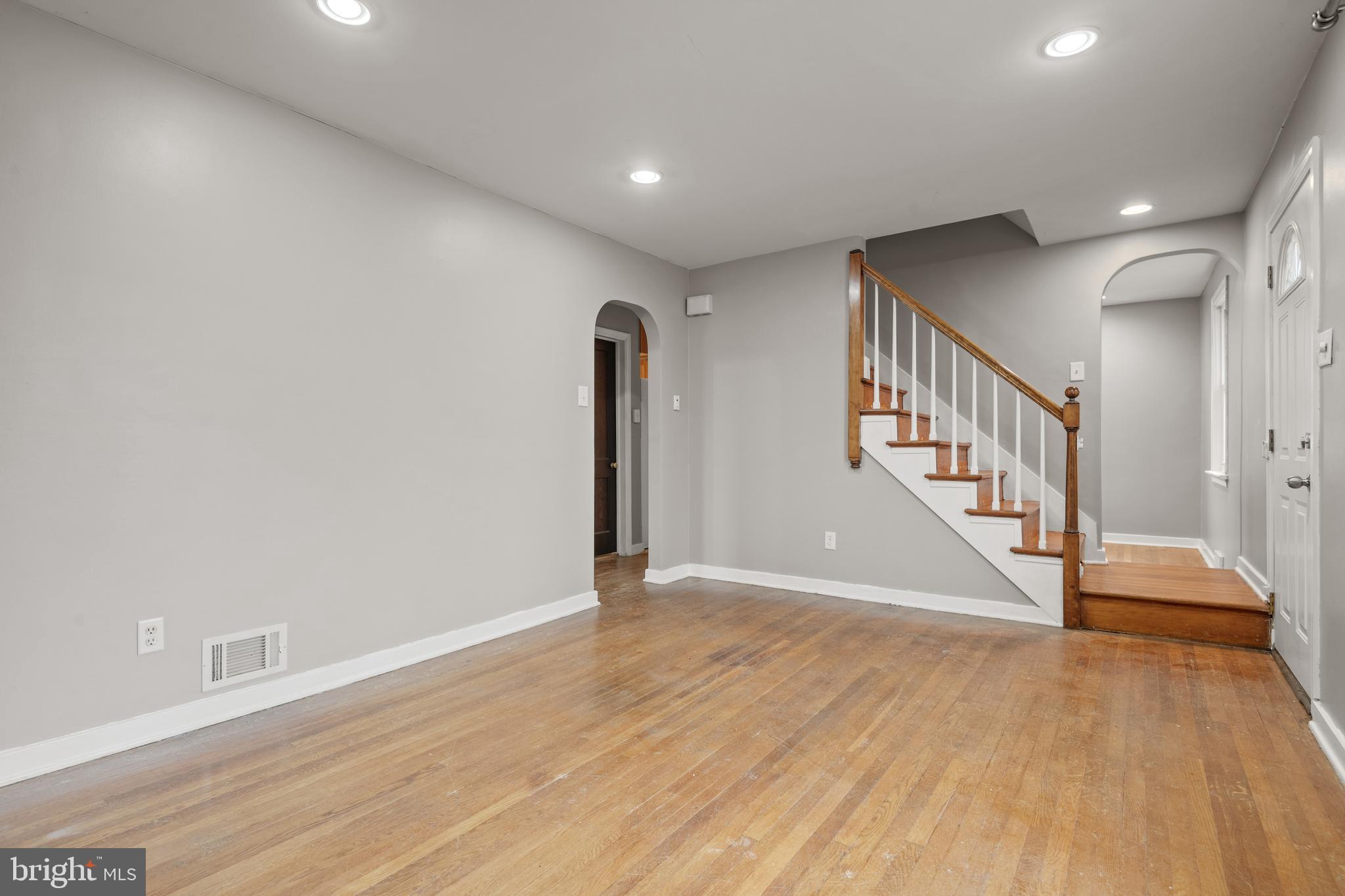 301 Greystone Road York, PA 17402 - Photo 8 of 38 Gallery Image 8