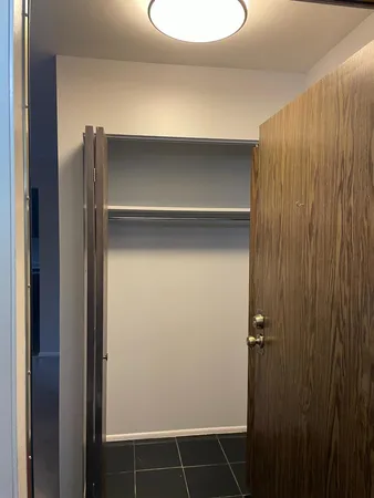 $2,300 | 287 Pembridge Lane, Unit B2, Schaumburg, IL 60193