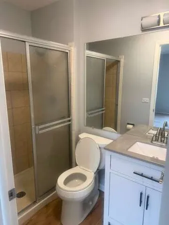 $2,300 | 287 Pembridge Lane, Unit B2, Schaumburg, IL 60193