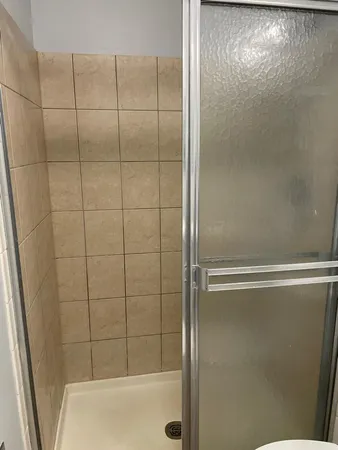 $2,300 | 287 Pembridge Lane, Unit B2, Schaumburg, IL 60193