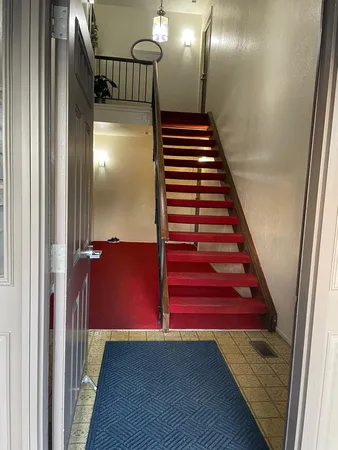 $2,300 | 287 Pembridge Lane, Unit B2, Schaumburg, IL 60193