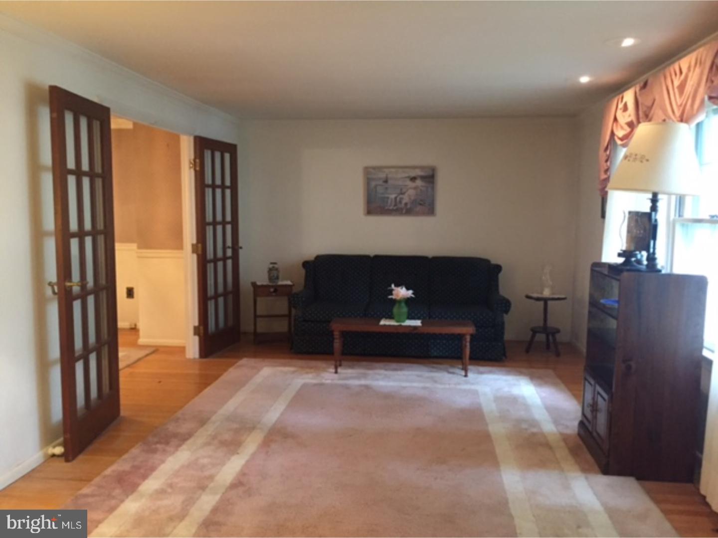 102 Shenandoah Road Cinnaminson, NJ 08077 - Photo 2 of 14 Gallery Image 2