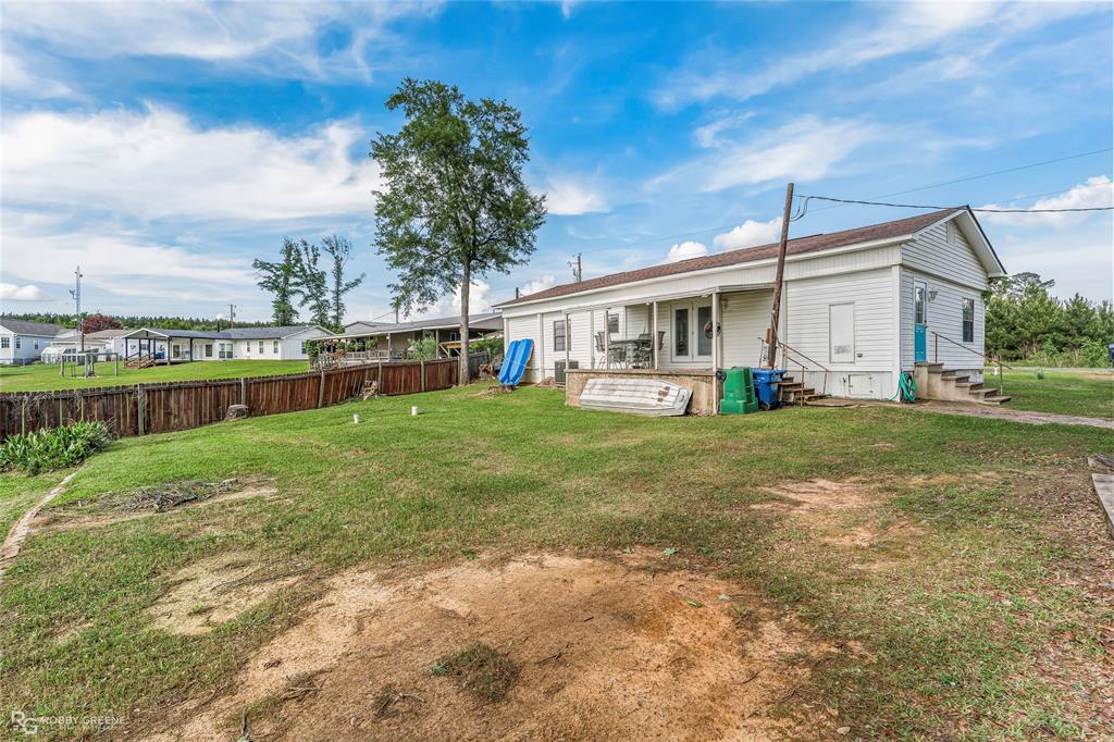 1589 Airport Loop Homer, LA 71040 - Photo 11 of 38