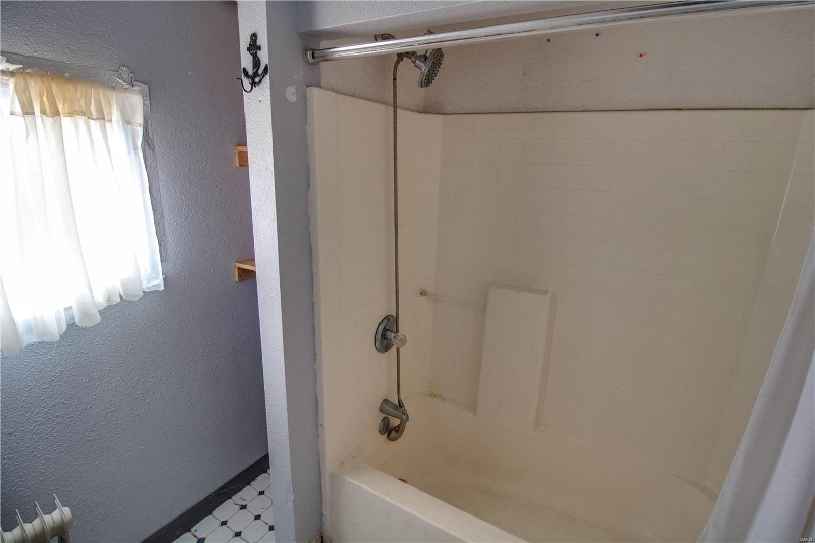 11608 Binney Road New Douglas, IL 62074 - Photo 12 of 24 Gallery Image 12