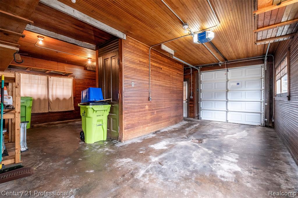 302 West 3rd Street Rochester, MI 48307 - Photo 73 of 74 Gallery Image 73