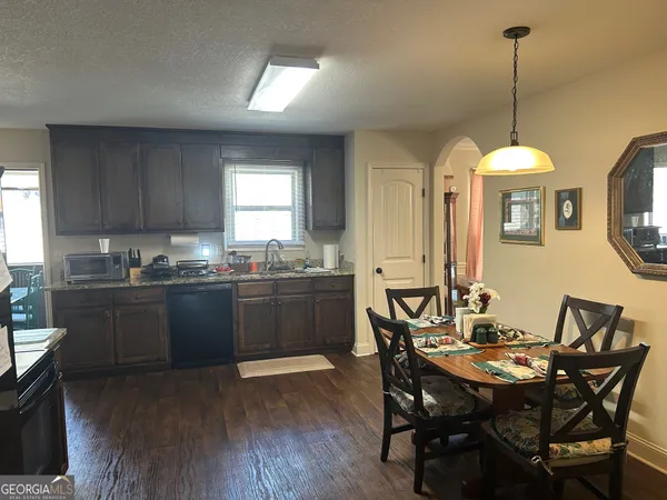 $324,900 | 1703 Sara Hunter Lane Northwest, Milledgeville, GA 31061