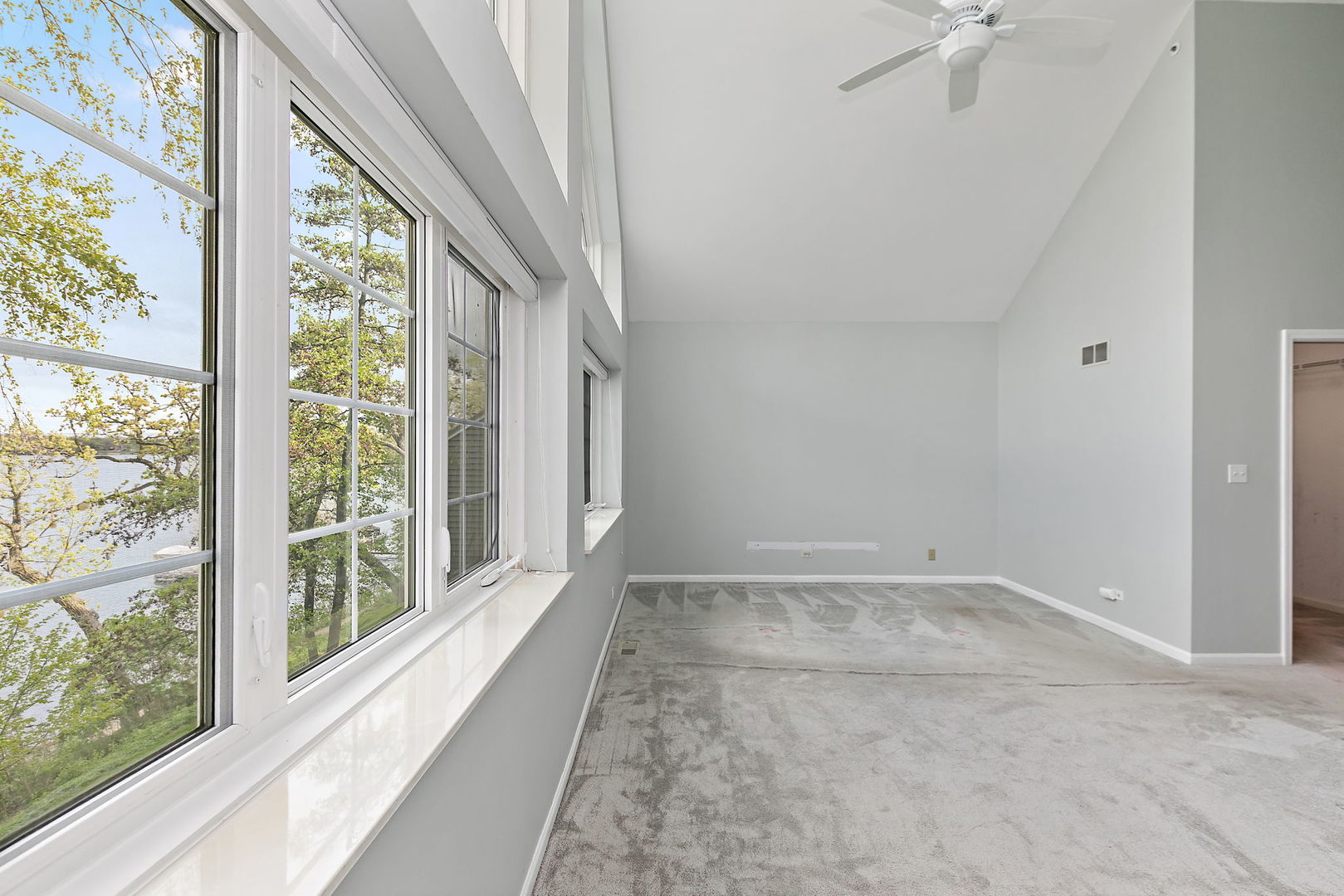 237 Sandy Point Lane Lake Zurich, IL 60047 - Photo 25 of 49