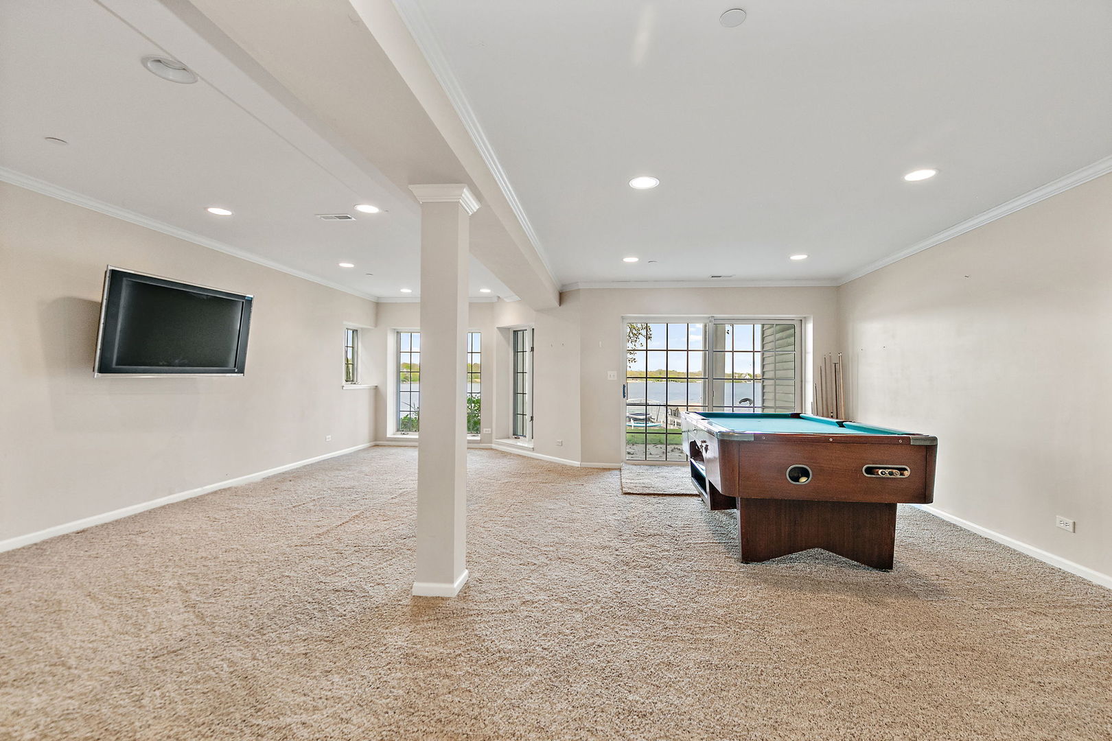 237 Sandy Point Lane Lake Zurich, IL 60047 - Photo 32 of 49