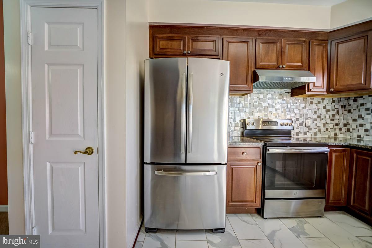 9216 Lorton Valley Road Lorton, VA 22079 - Photo 14 of 38