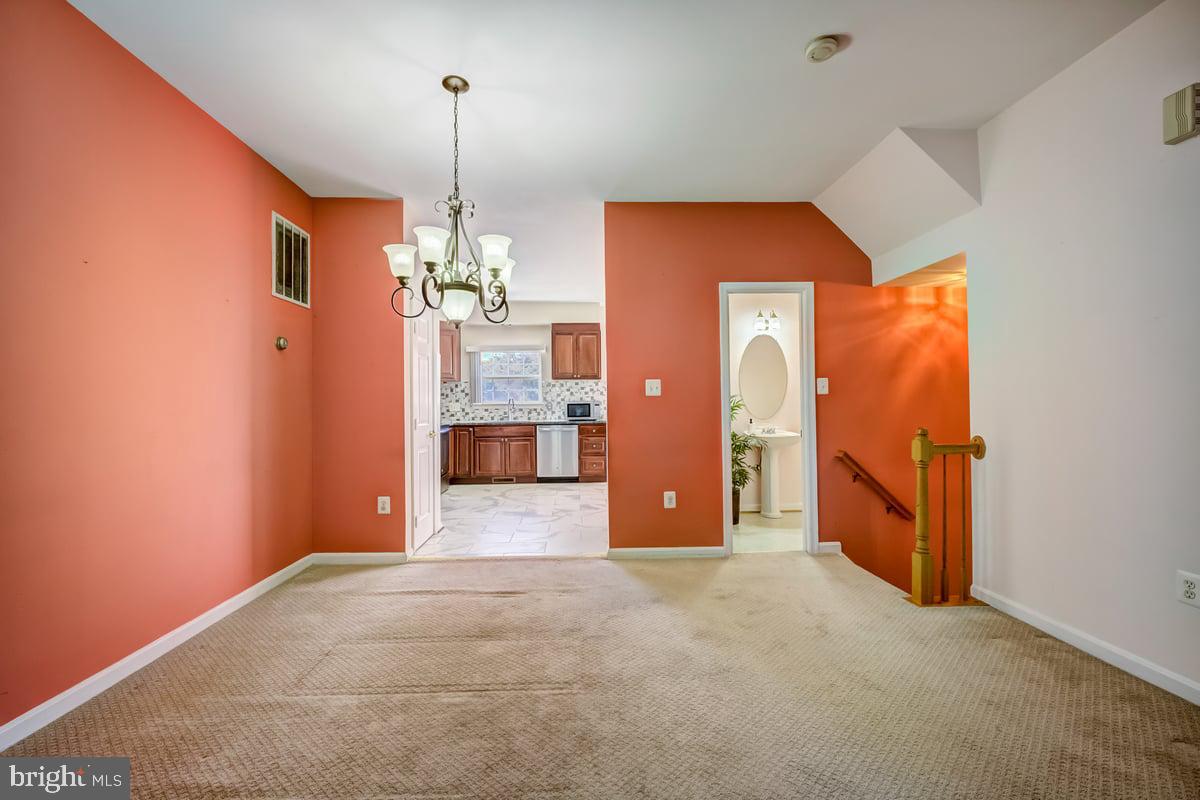 9216 Lorton Valley Road Lorton, VA 22079 - Photo 8 of 38