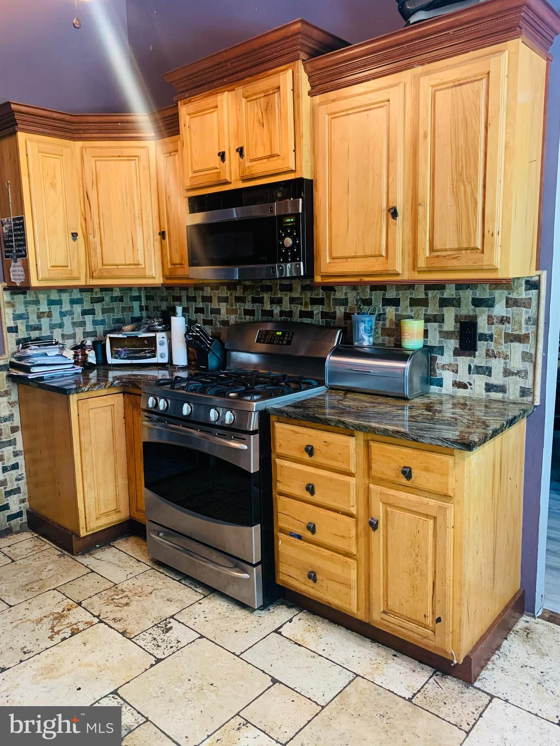 75 Ewingville Road Ewing, NJ 08638 - Photo 6 of 19 Gallery Image 6