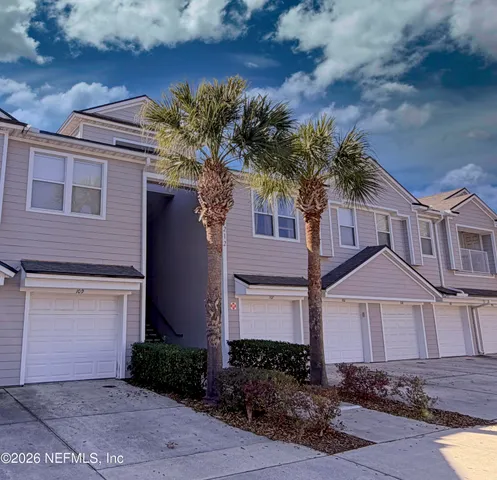 $1,795 | 8212 White Falls Boulevard, Unit 103, Jacksonville, FL 32256