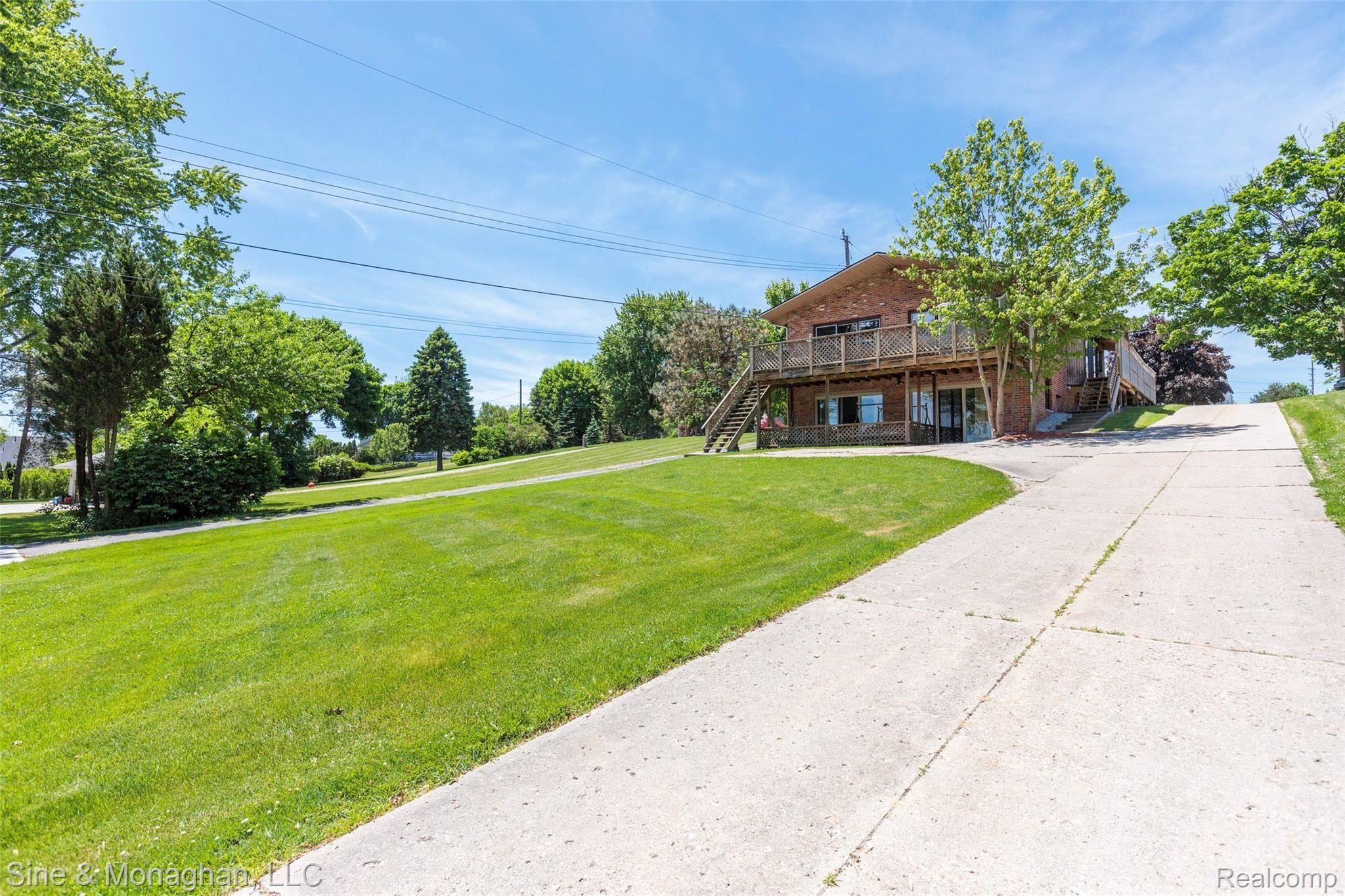 2437 River Road St. Clair, MI 48079 - Photo 9 of 68 9 IT'S UNIQUE 2437 River Rd DUPLEX.jpg