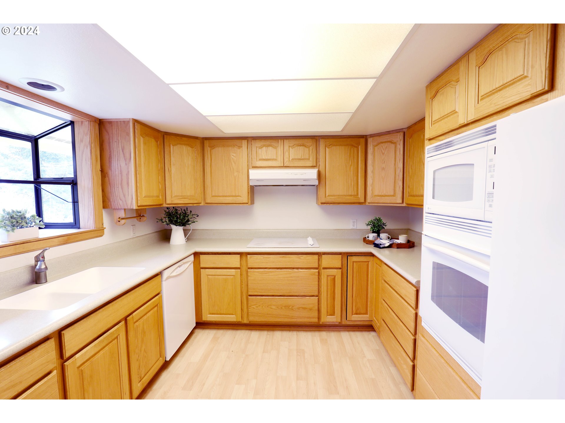 93024 Knappa Dock Road Astoria, OR 97103 - Photo 8 of 29 Gallery Image 8