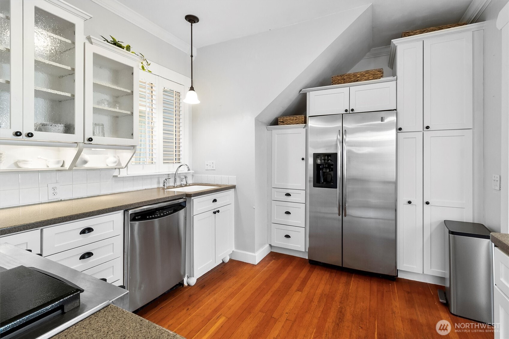 2201 Rockefeller Avenue Everett, WA 98201 - Photo 14 of 40 Gallery Image 14